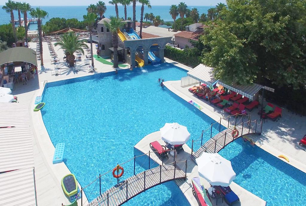 Thalia Beach Resort Hotel Ilica  Exterior foto