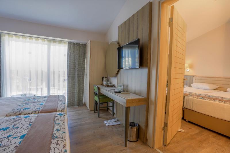 Thalia Beach Resort Hotel Ilica  Exterior foto